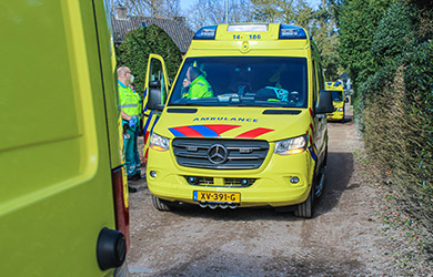 Ambulance spoedrit naar Kringloop in Amstelveen