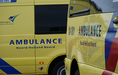 Hulpdiensten uitgerukt voor medisch incident op Stationsplein in Rotterdam