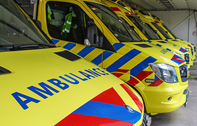 Hulpdiensten uitgerukt voor medisch incident op Randweg in Rotterdam